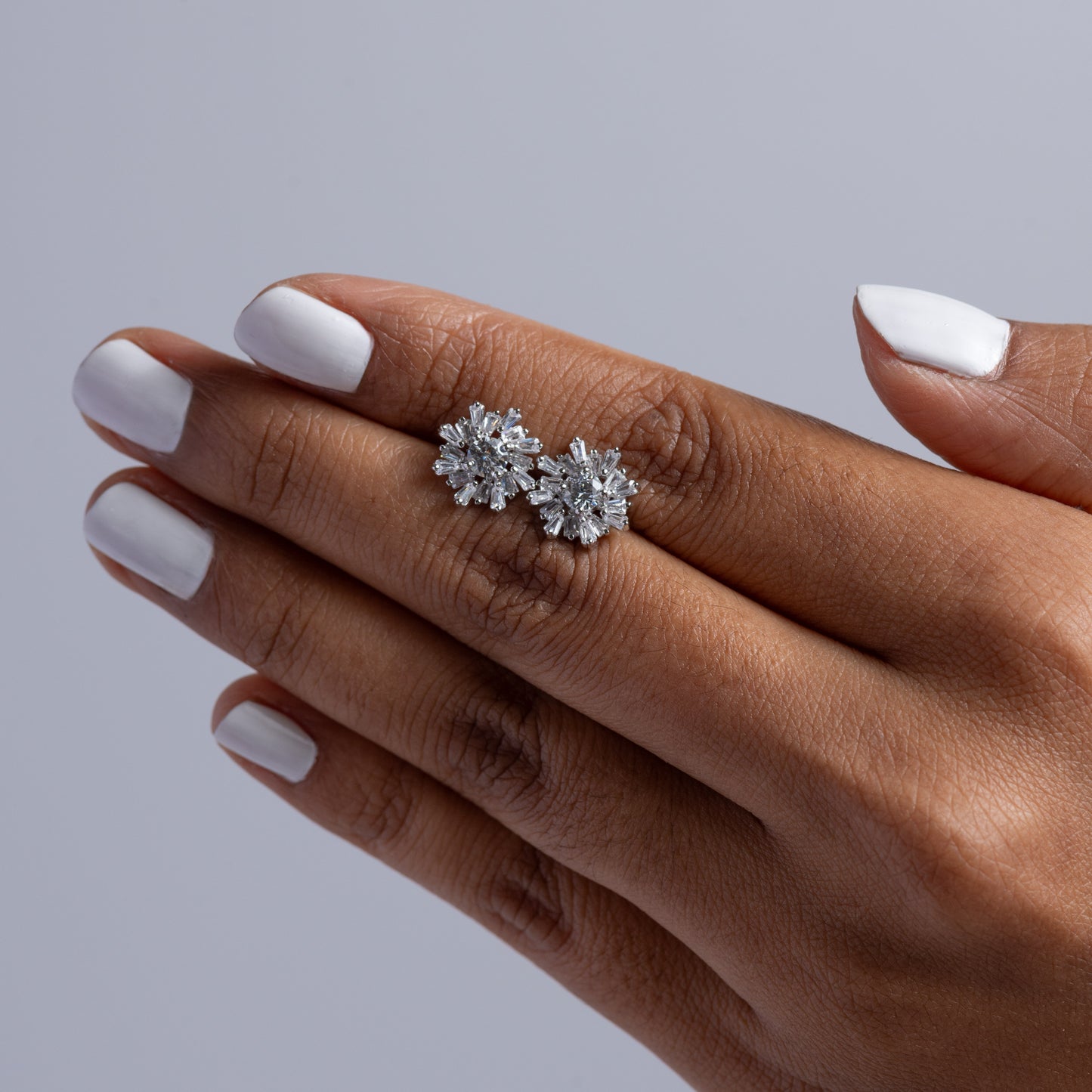 White Daisy Stud