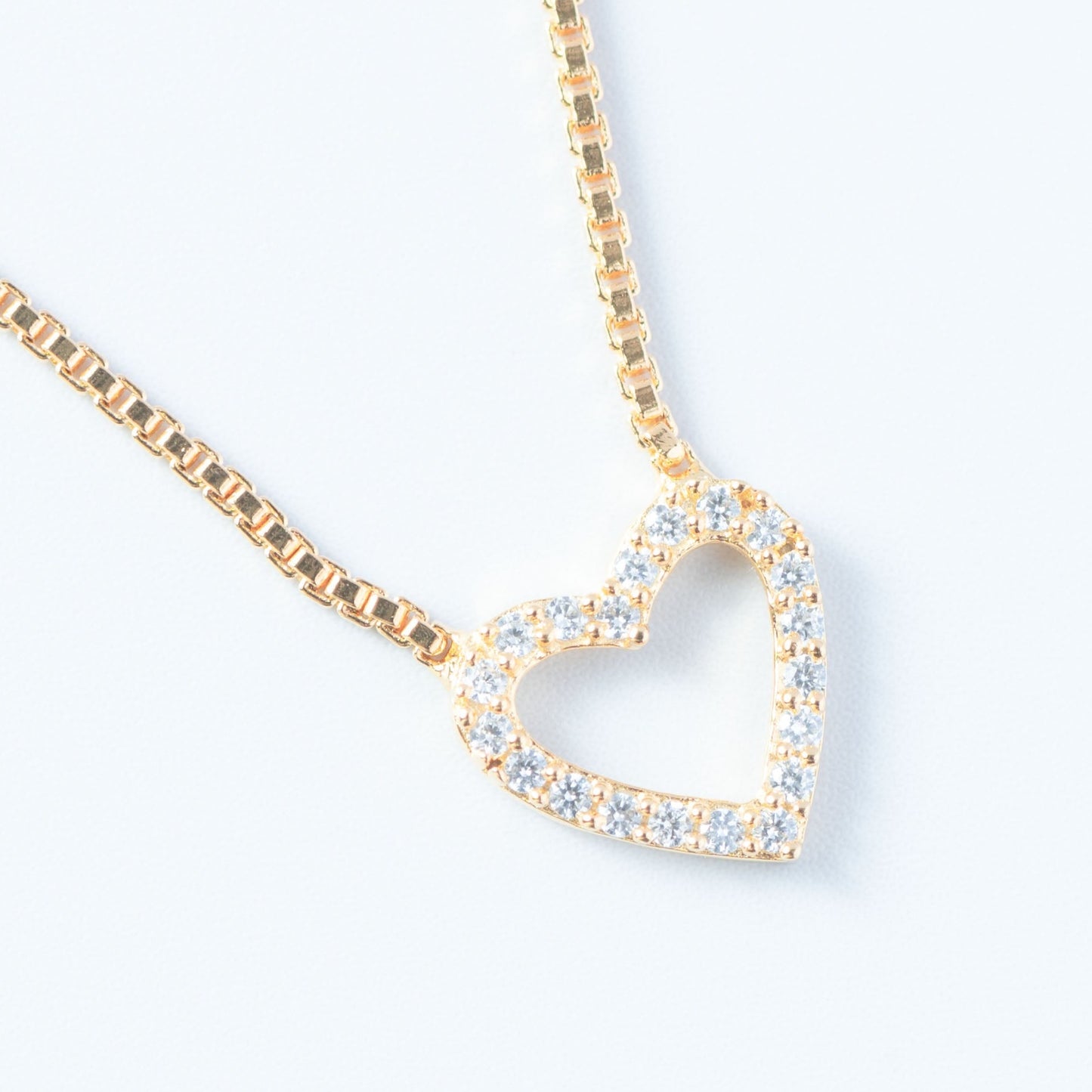 Eternal Love Heart Pendant (Gold)