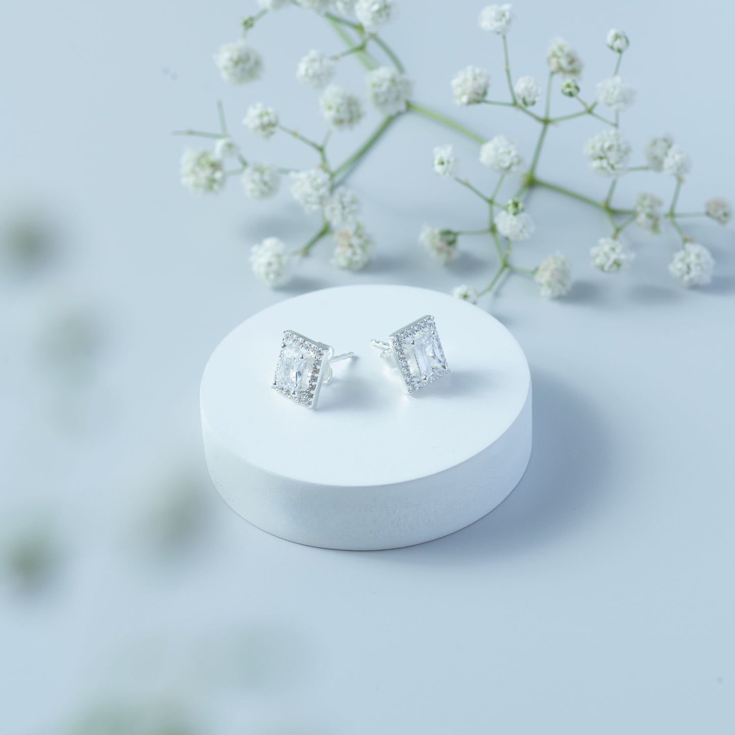 Radiant Halo Rectangle Stud