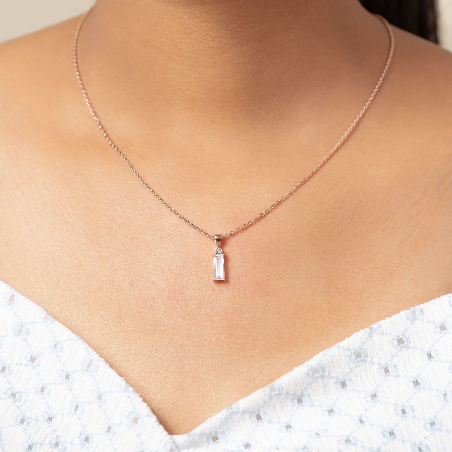 Timeless Emerald Elegance Pendant (Rose Gold)