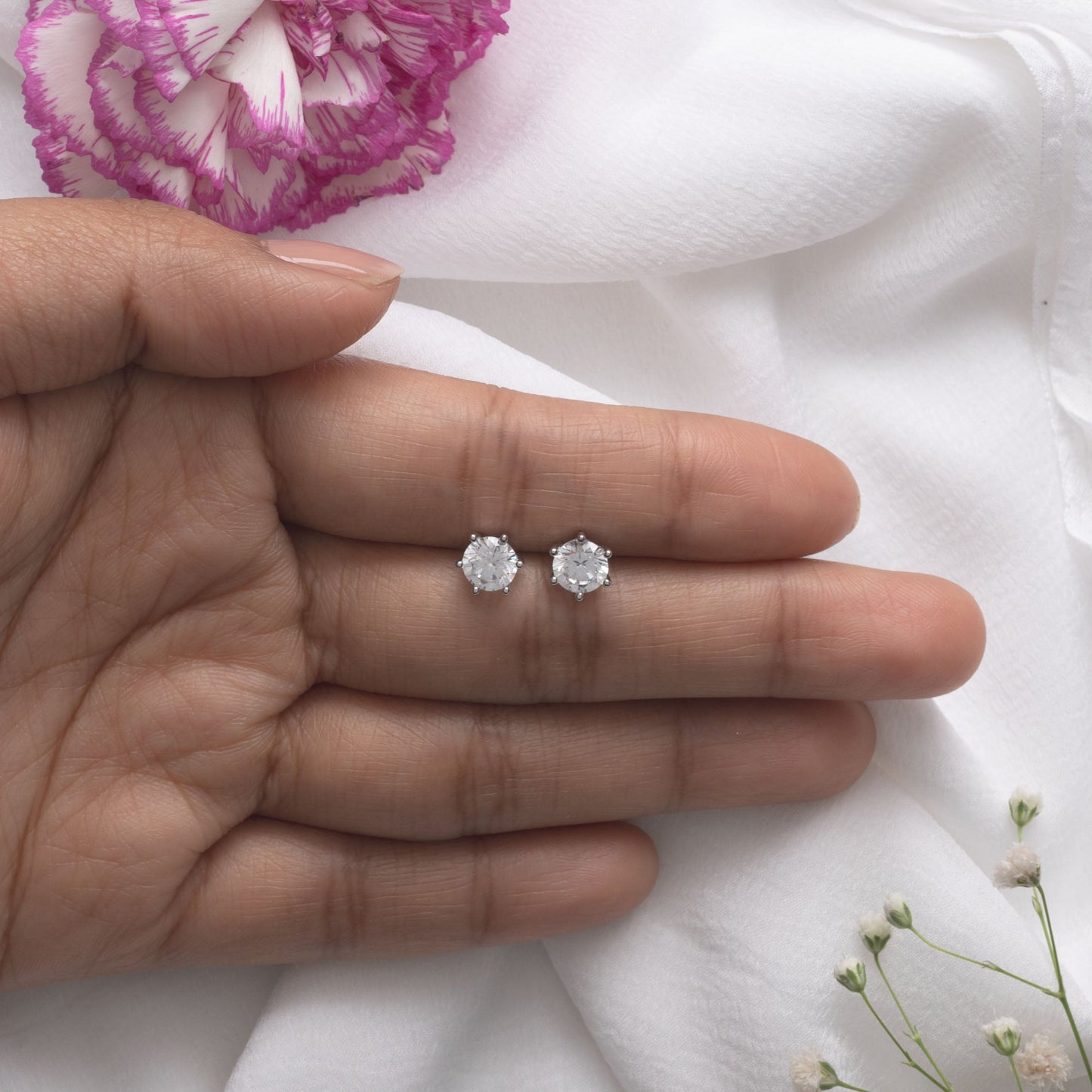 Aurora Solitaire Stud