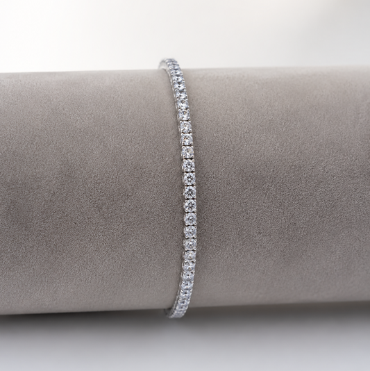 Dazzle- 1 Line Tennis Bracelet 925 Silver for Women | Ivaana Silver
