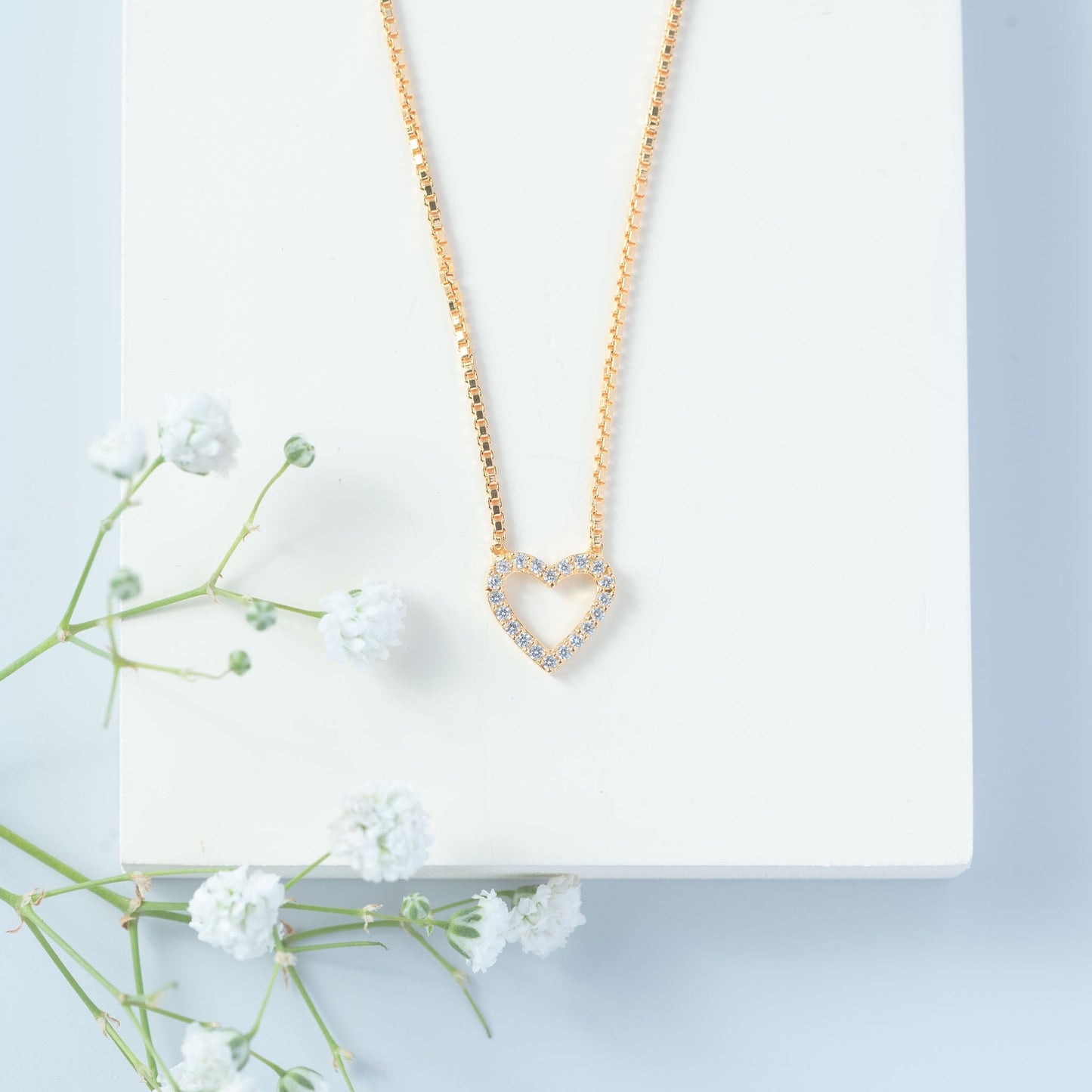 Eternal Love Heart Pendant (Gold)