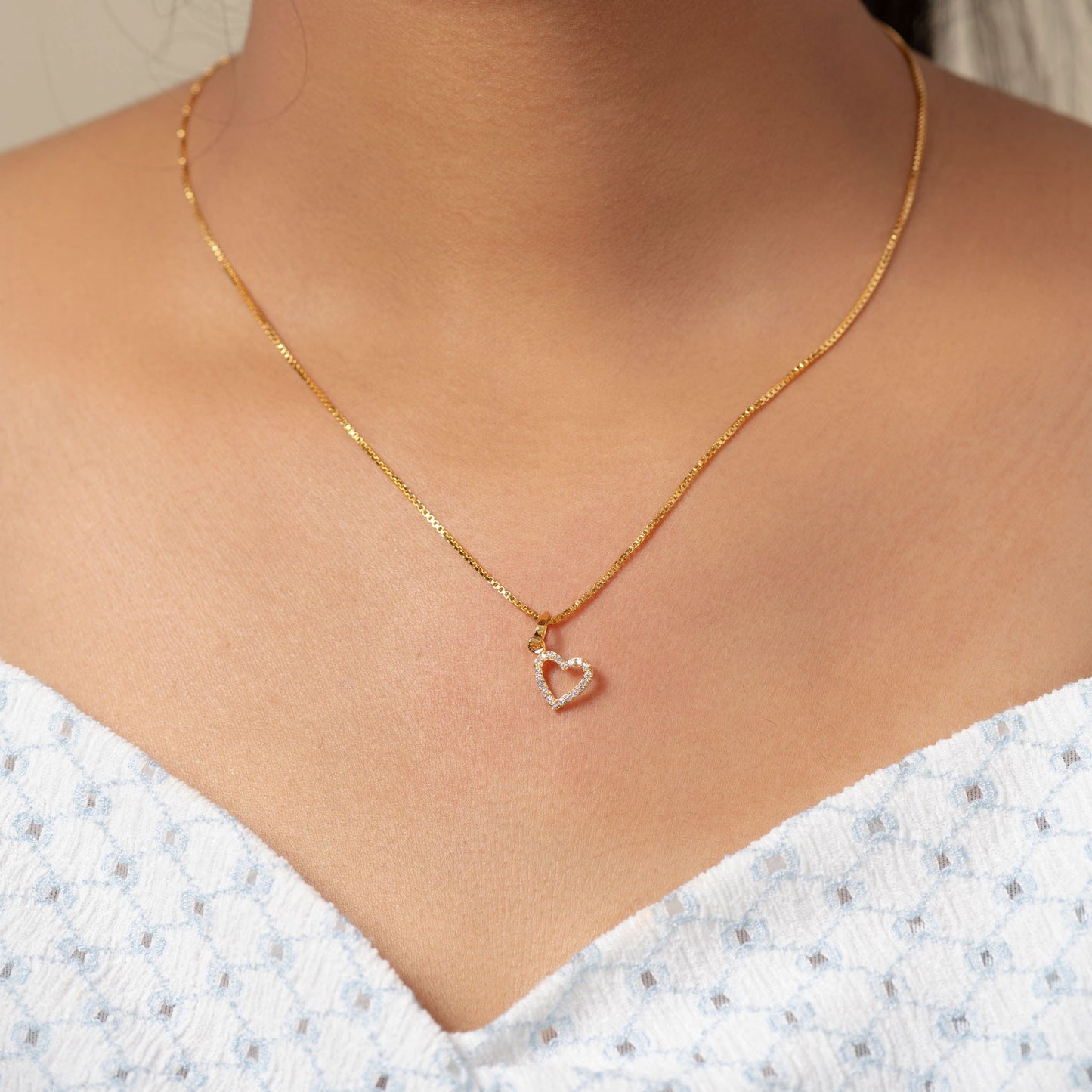 Whimsical Heart Sparkle Pendant (Gold)