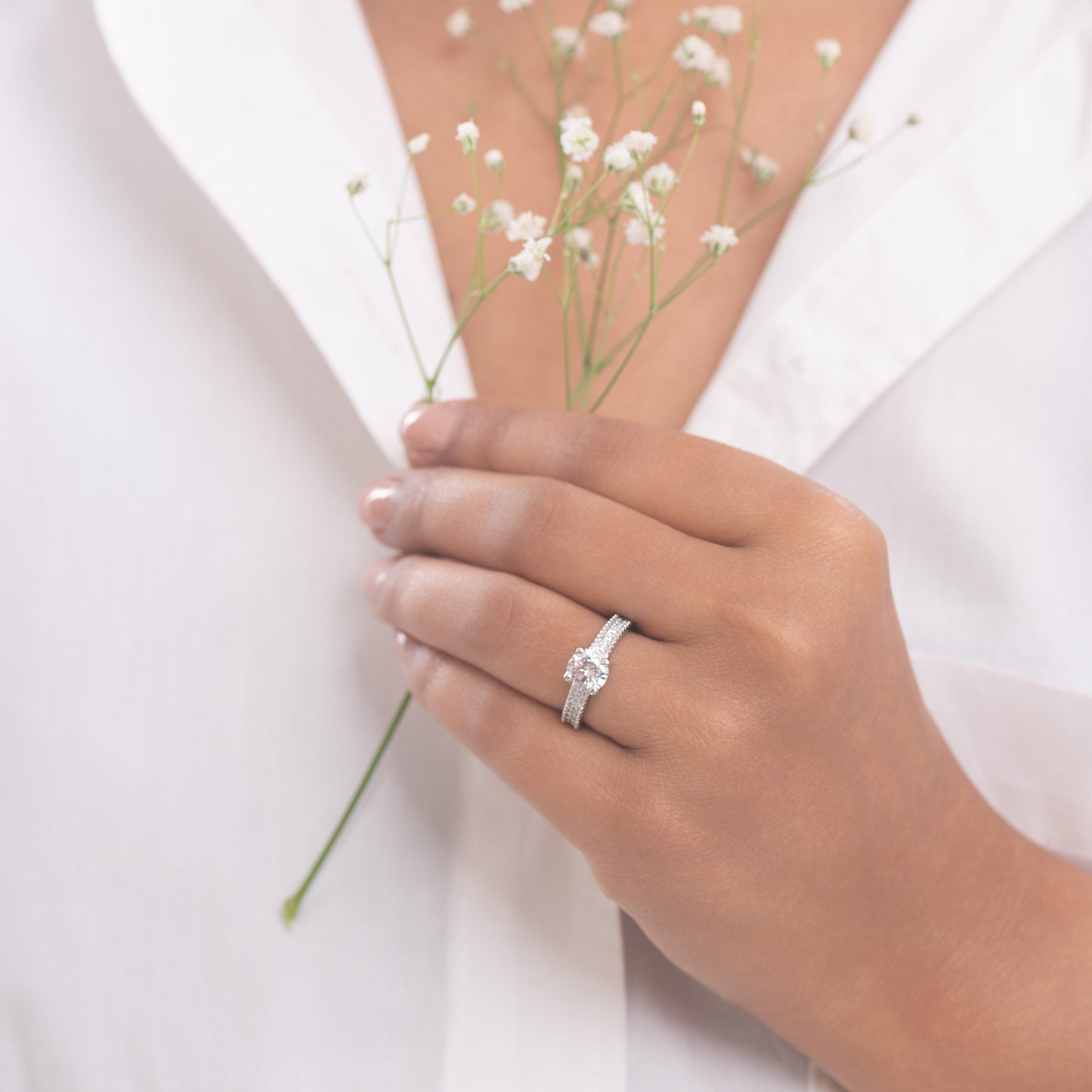 Vivara Solitaire Ring (Silver)